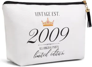 16th Birthday Gift for Women Sweet 16th Gift Friendship Gift Idea for Her Women Sister Funny Cosmetic Bag Travel Facility Bag Makes the World a Better Place Since 2009 Birthday Gift from mom.