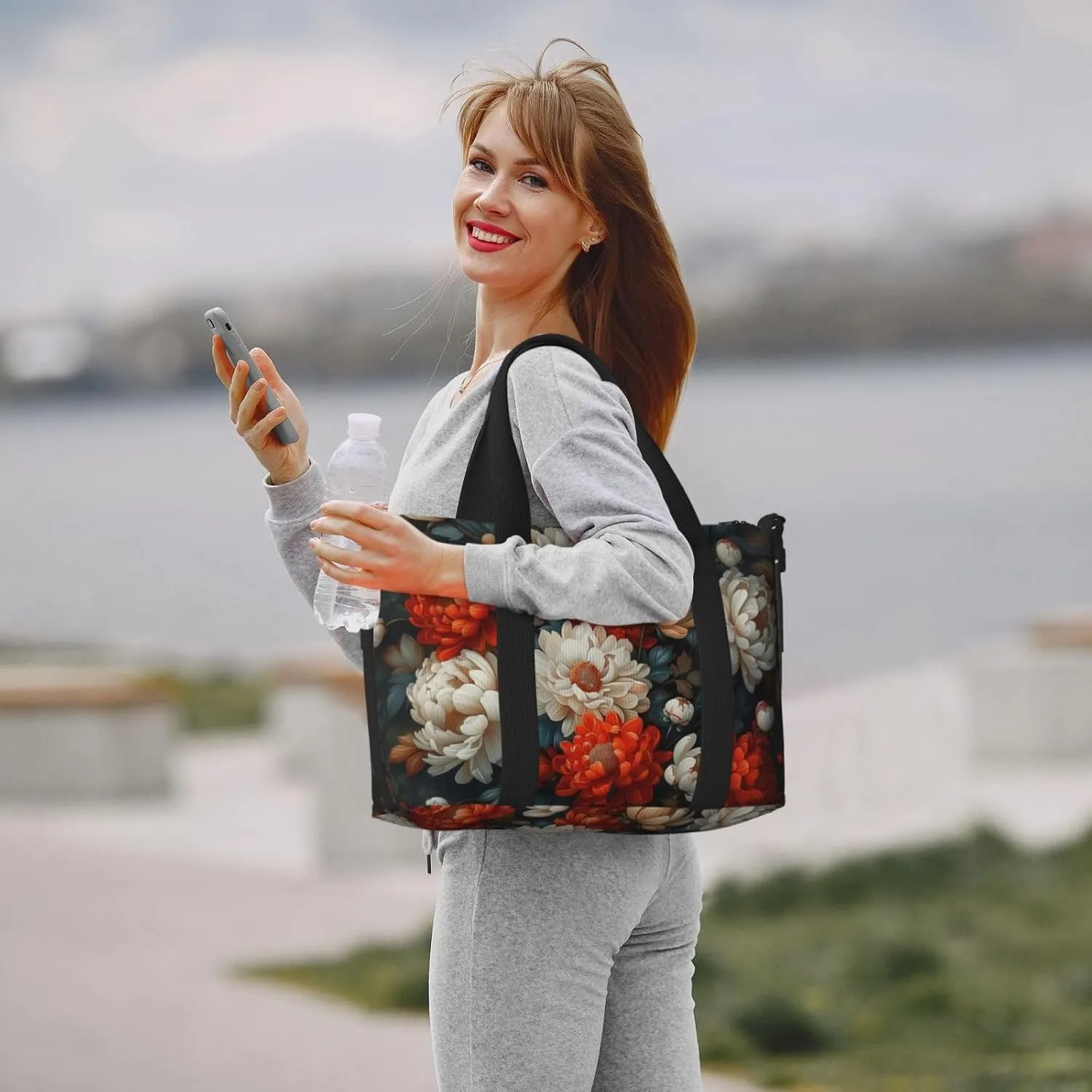 A cluster of flowers print Travel Duffel Bag, Sports Tote Gym Bag, Swim Pool Bag Large Shoulder Tote Bag for Beach Weekender