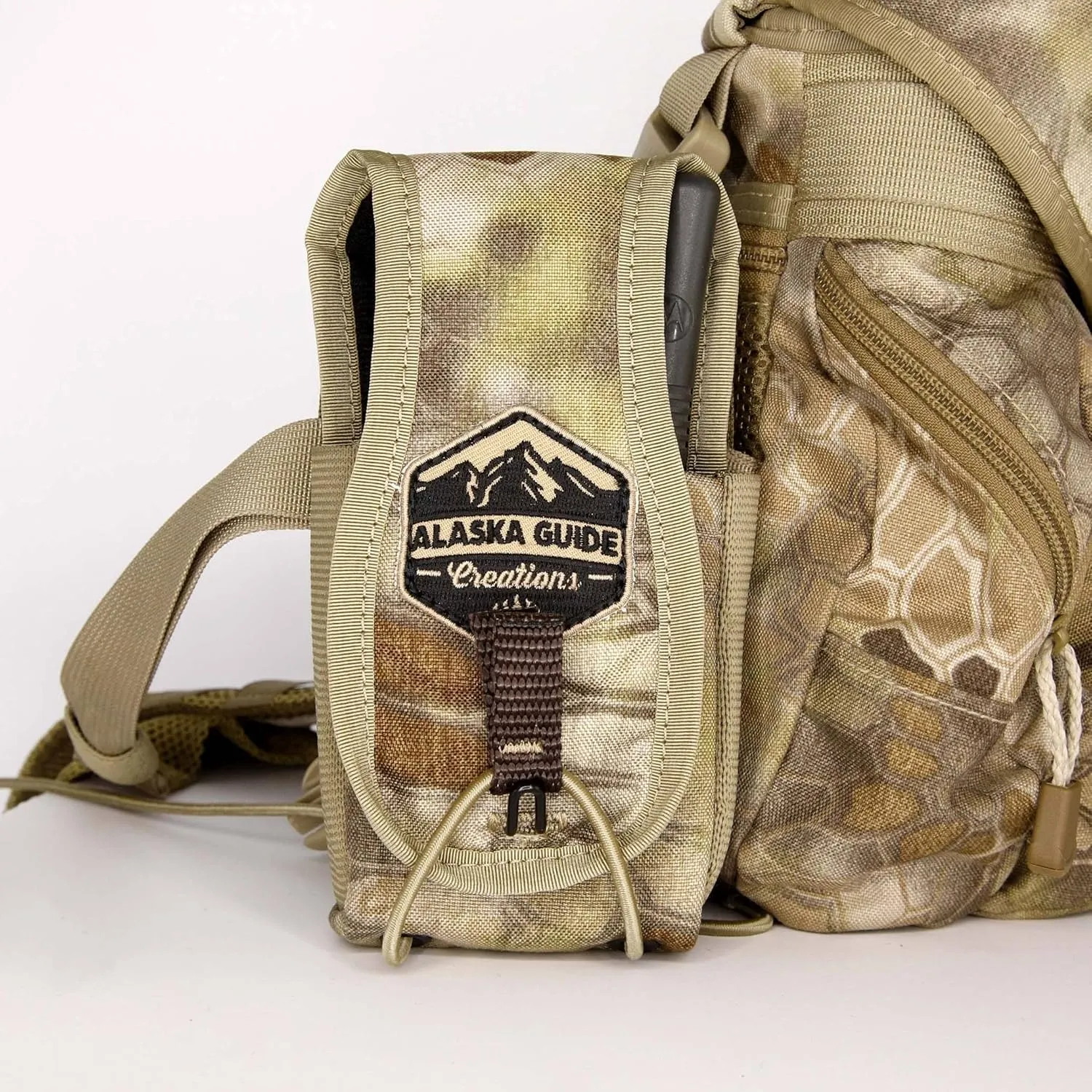 Alaska Guide Creations in-line Camo Accessory Pouch | Adapter GPS Radio Holder | One Size Fits Most Walkie Talkie Pack (Kryptek Highlander)