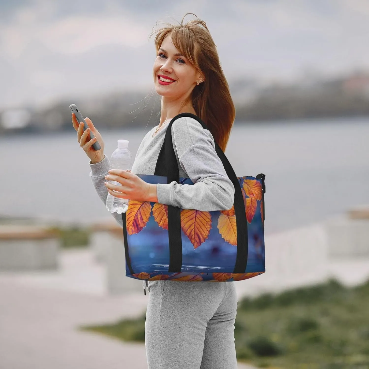 autumn leaves print Travel Duffel Bag, Sports Tote Gym Bag, Swim Pool Bag Large Shoulder Tote Bag for Beach Weekender
