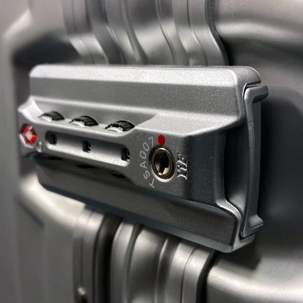 Aviator Pro Fusion 24  - Silver