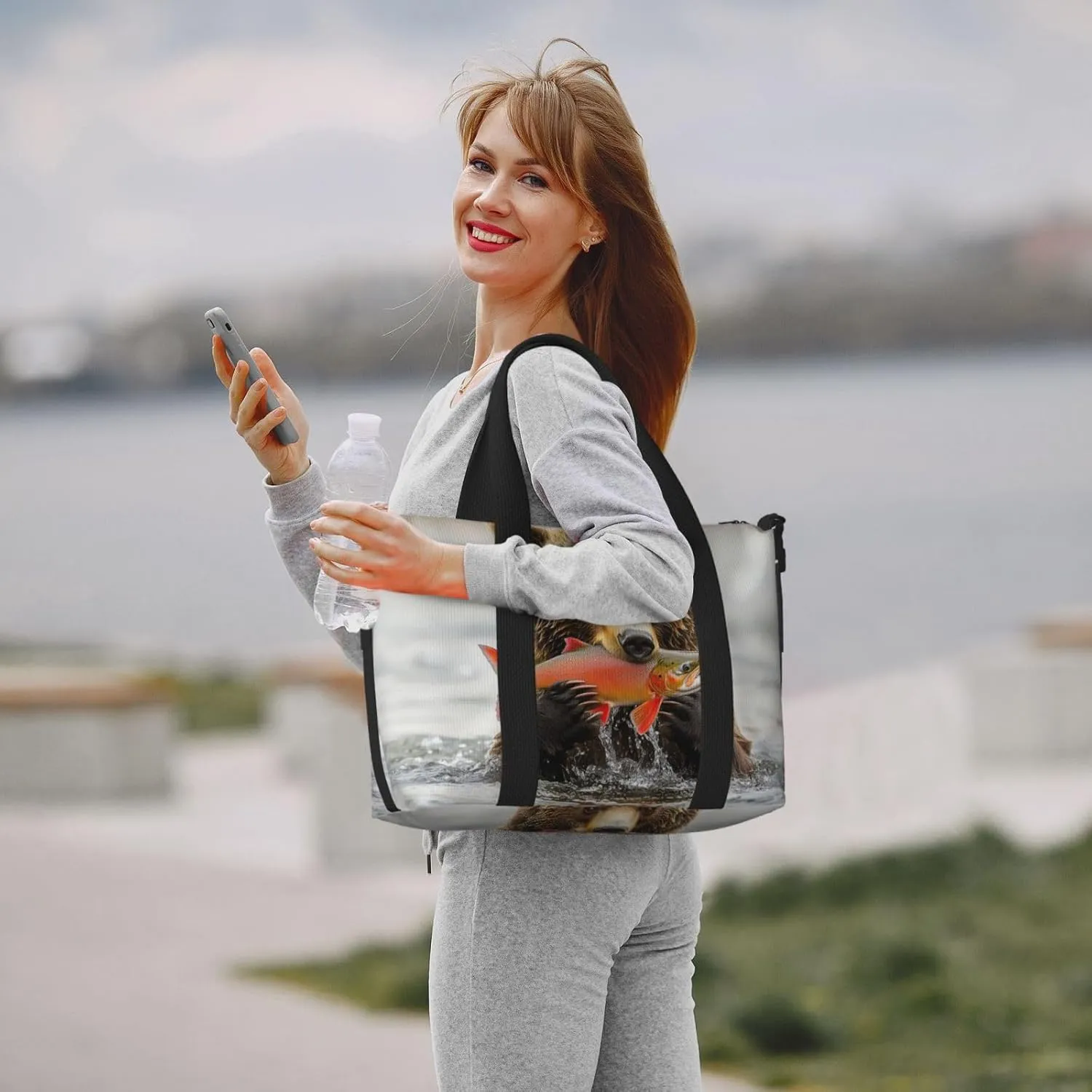 bear catching salmon print Travel Duffel Bag, Sports Tote Gym Bag, Swim Pool Bag Large Shoulder Tote Bag for Beach Weekender