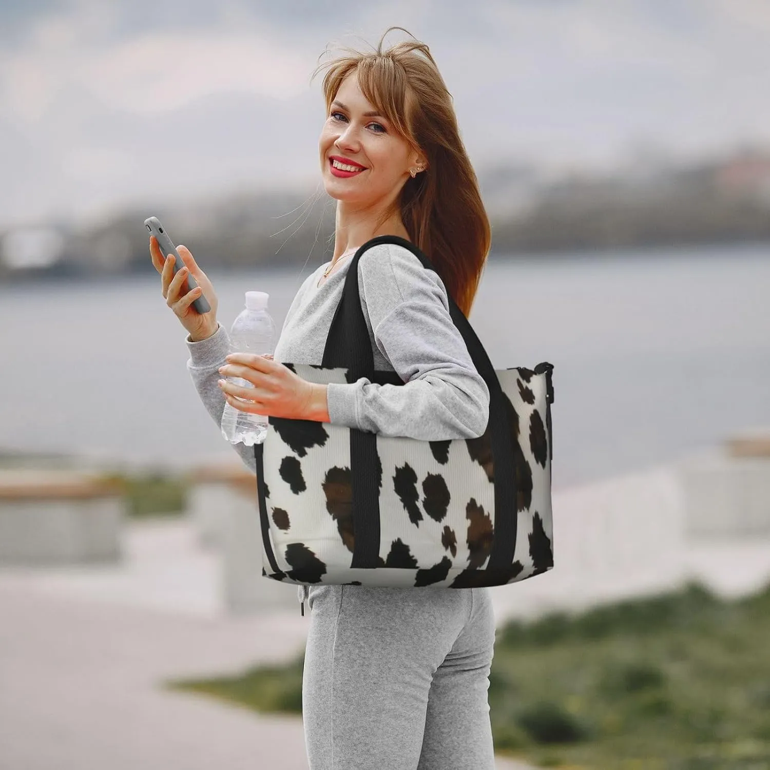 black cowhide print Travel Duffel Bag, Sports Tote Gym Bag, Swim Pool Bag Large Shoulder Tote Bag for Beach Weekender