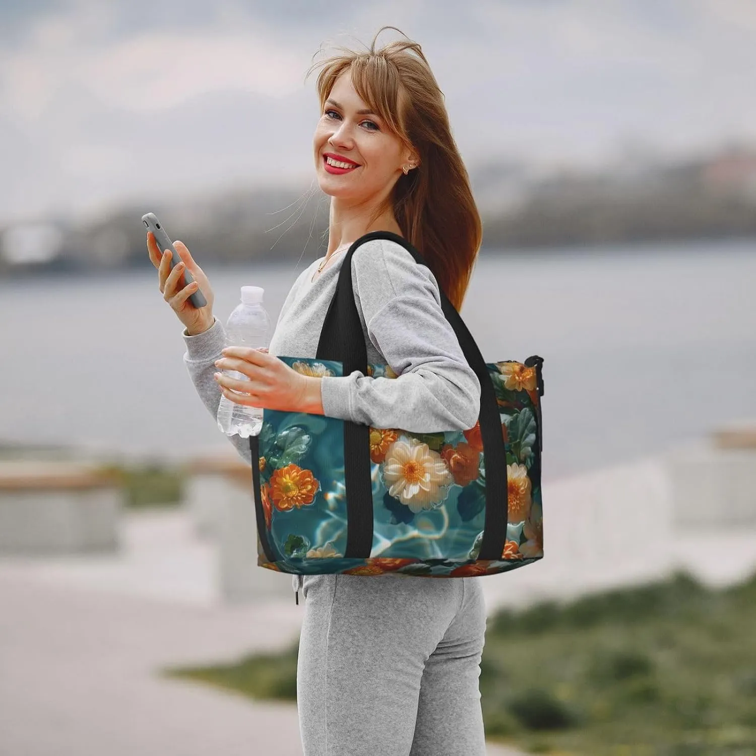 chrysanthemums floating print Travel Duffel Bag, Sports Tote Gym Bag, Swim Pool Bag Large Shoulder Tote Bag for Beach Weekender