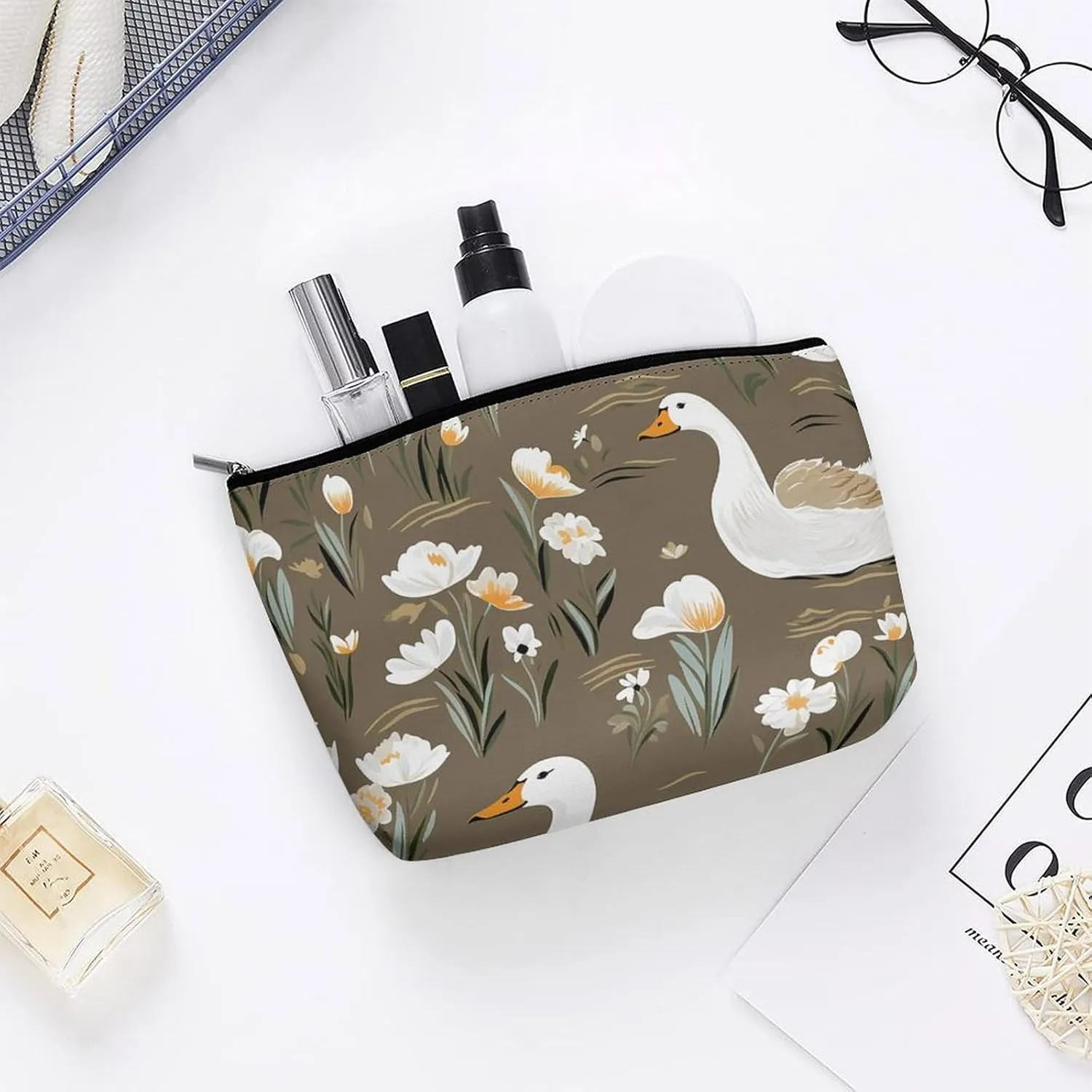 Cosmetic Bag Makeup Bags for Women Portable Makeup Bag Goose And Flowers Makeup Case Travel Toiletry Bag for Travel Accessories
