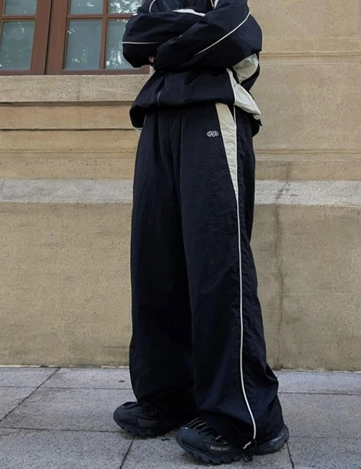 FCOOLYEET Mens Wide Leg Sweatpants Y2k Baggy Track Pants Goth Parachute Pants Cool Sweatpants for Men