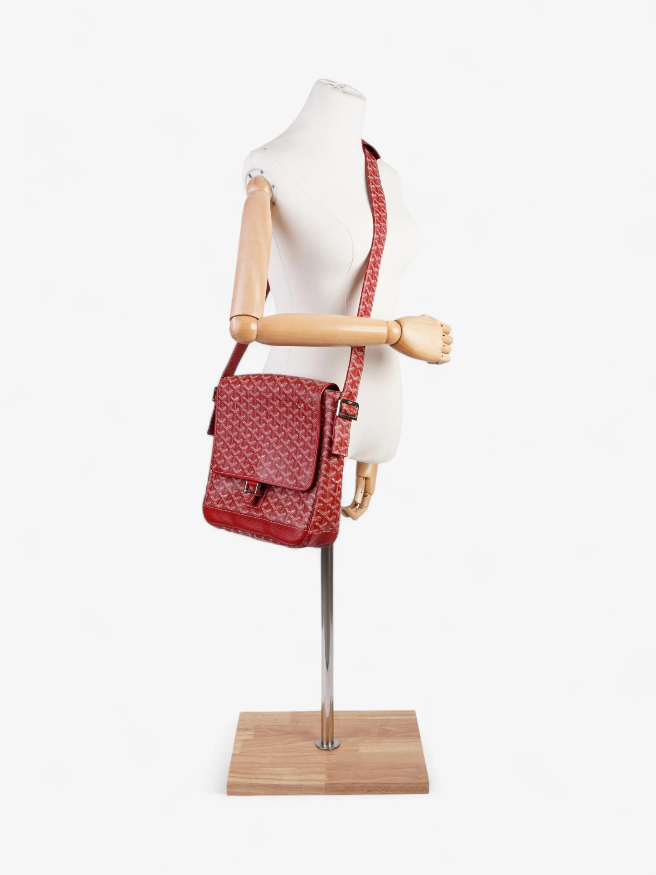 Goyard Grand Bleu Rouge Coated Canvas MM