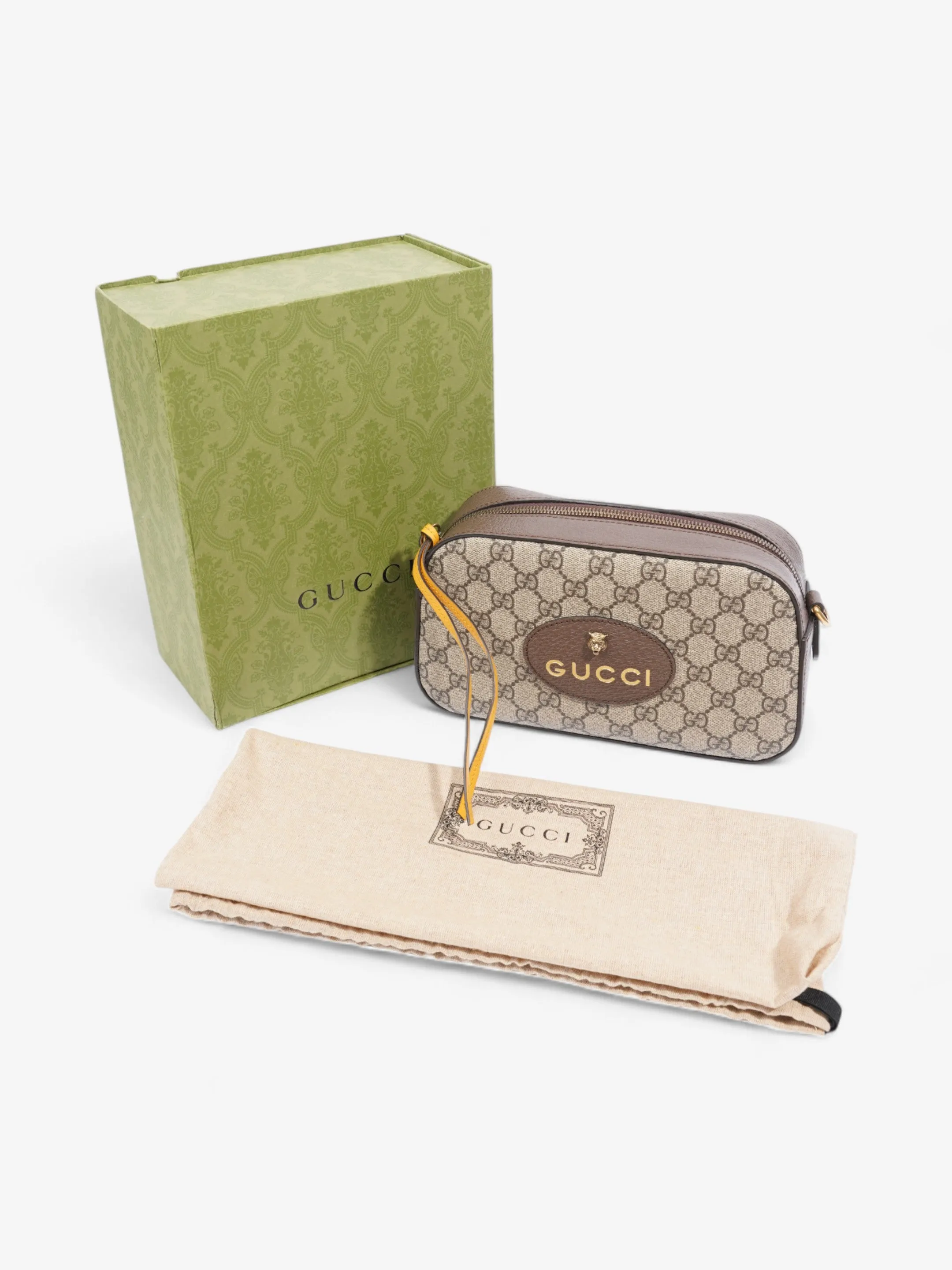 Gucci Neo Vintage Messenger Bag GG Supreme Canvas Small