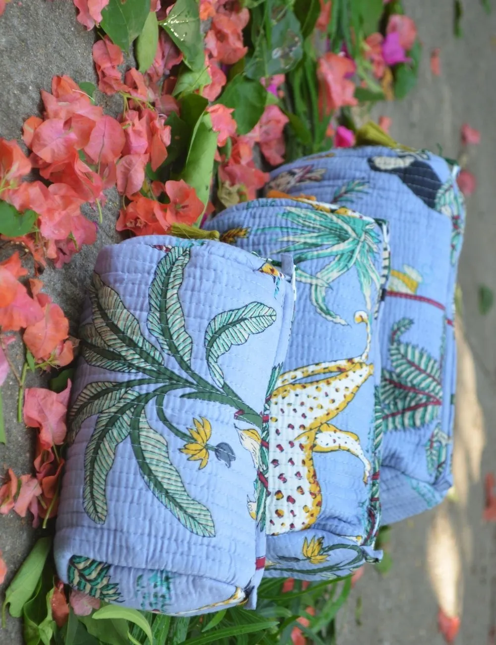 Jungle Print Beautiful Women Cosmetic Pouch Toilet Bag