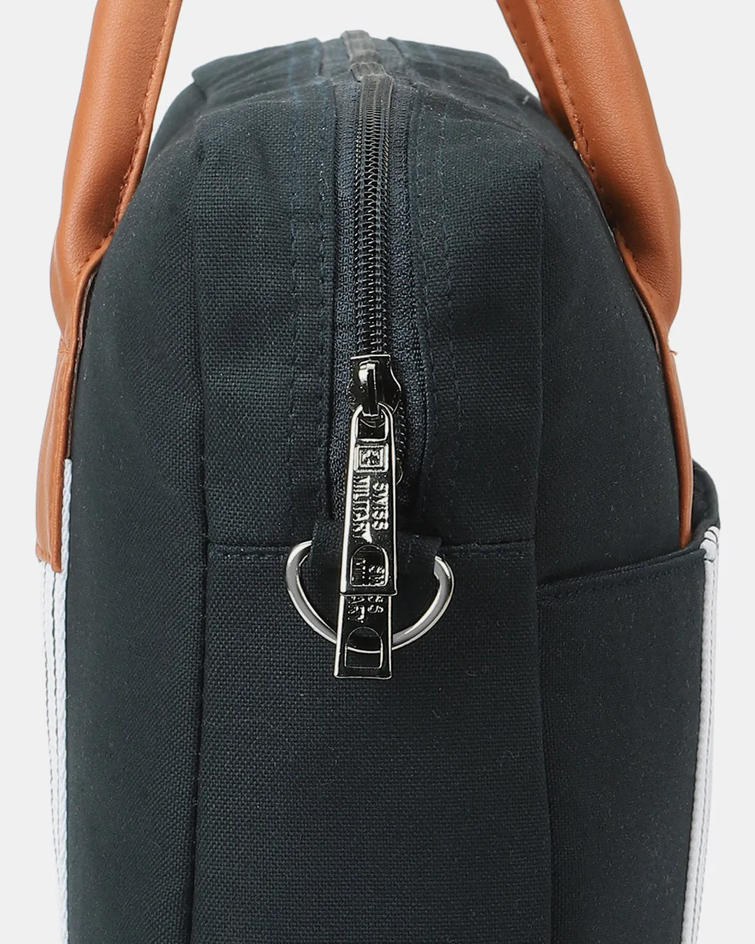 Laptop Messenger Bag/Briefcase With Detachable Shoulder Strap, Black | CAN9