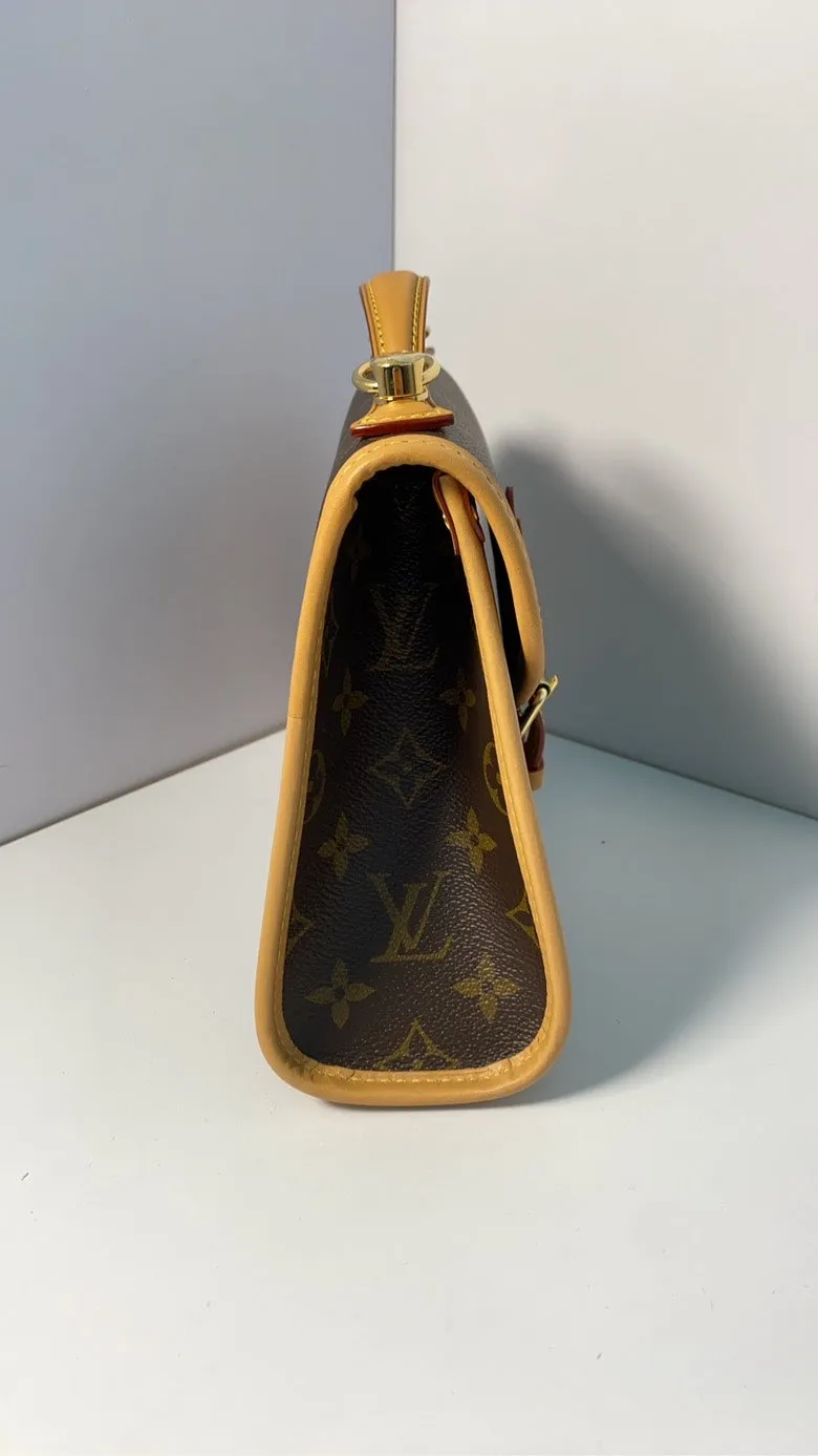 LOUIS VUITTON Monogram Canvas Messenger Bag Brown - Medium