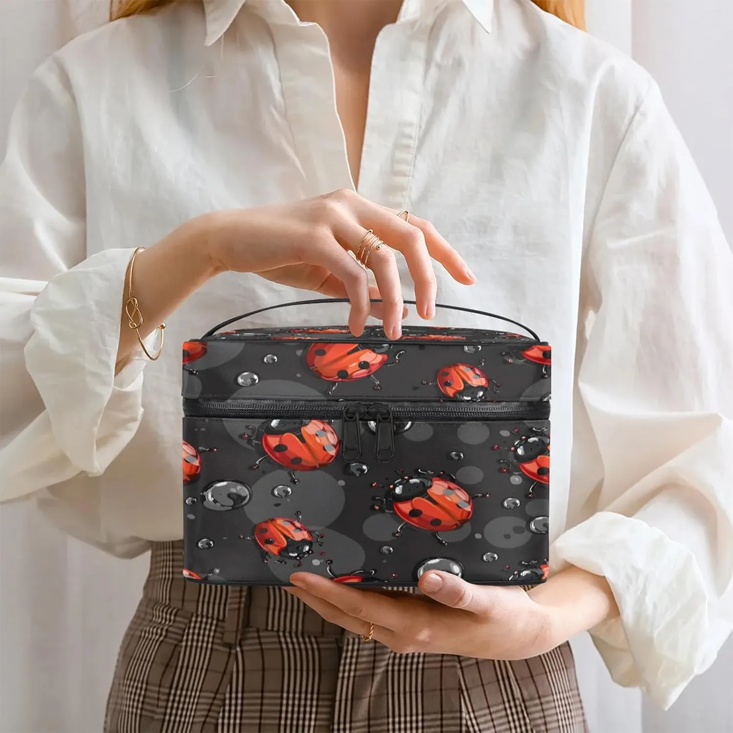 Red Ladybugs Travel Toiletry Bag Large Capacity Makeup Case Organizer with Handle Cosmetic Case for Women Girls