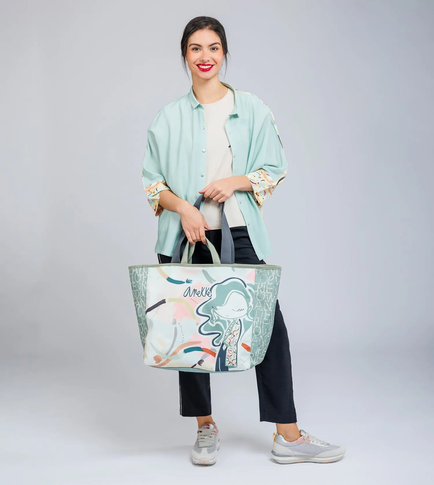 Smart Large Beach Bag