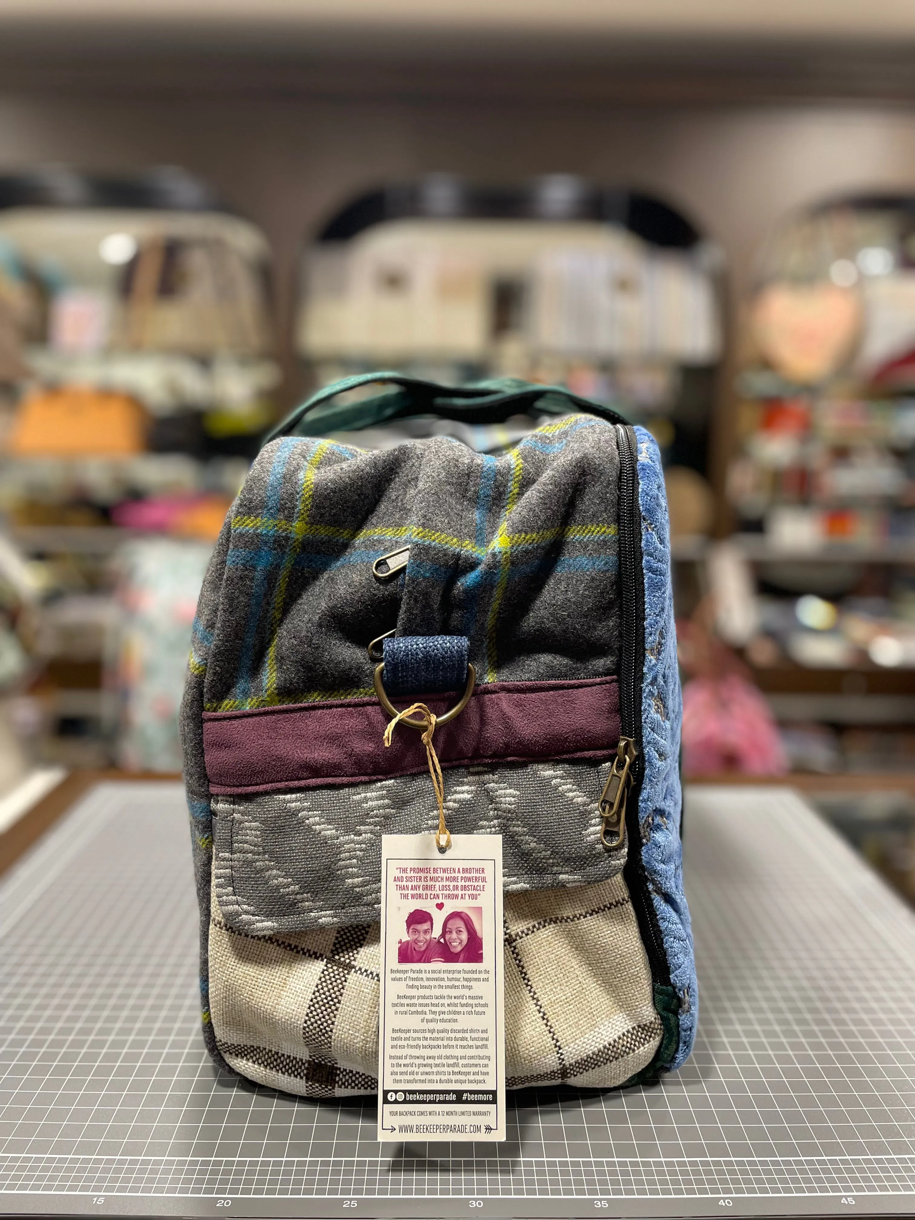 The Red Heart ❤️ Large BeeKeeper Weekender (Da Vinci Collection)