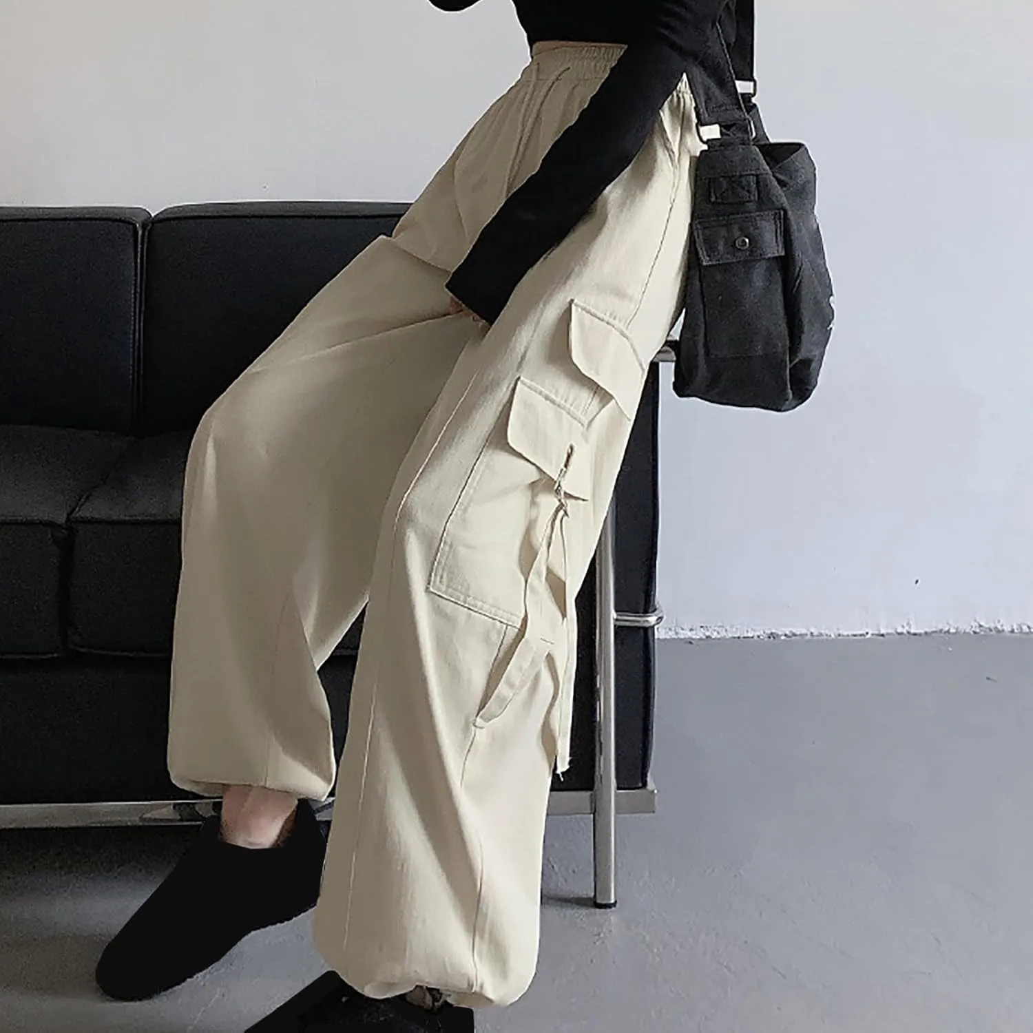 Womens Wide Leg Cargo Joggers Sweatpants Trendy 2024 Techwear Pants Women Baggy Straight Leg Parachute Pants